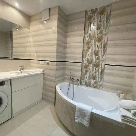 Vijolie West Exclusive Βαρσοβία