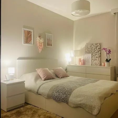 Vijolie West Exclusive Βαρσοβία